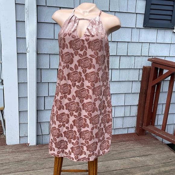 Candie's Dresses & Skirts - Candie's Size Med Crushed Velvet Type  Lined Dress- Patterned Roses